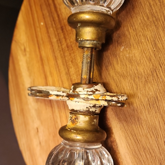 Vintage Clear Glass and Brass Door Knobs 2 attached Doorplates - Picture 4 of 16